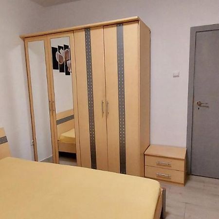Amore 2- New Apartment In Top Center Варна Екстер'єр фото