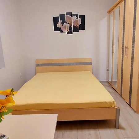 Amore 2- New Apartment In Top Center Варна Екстер'єр фото